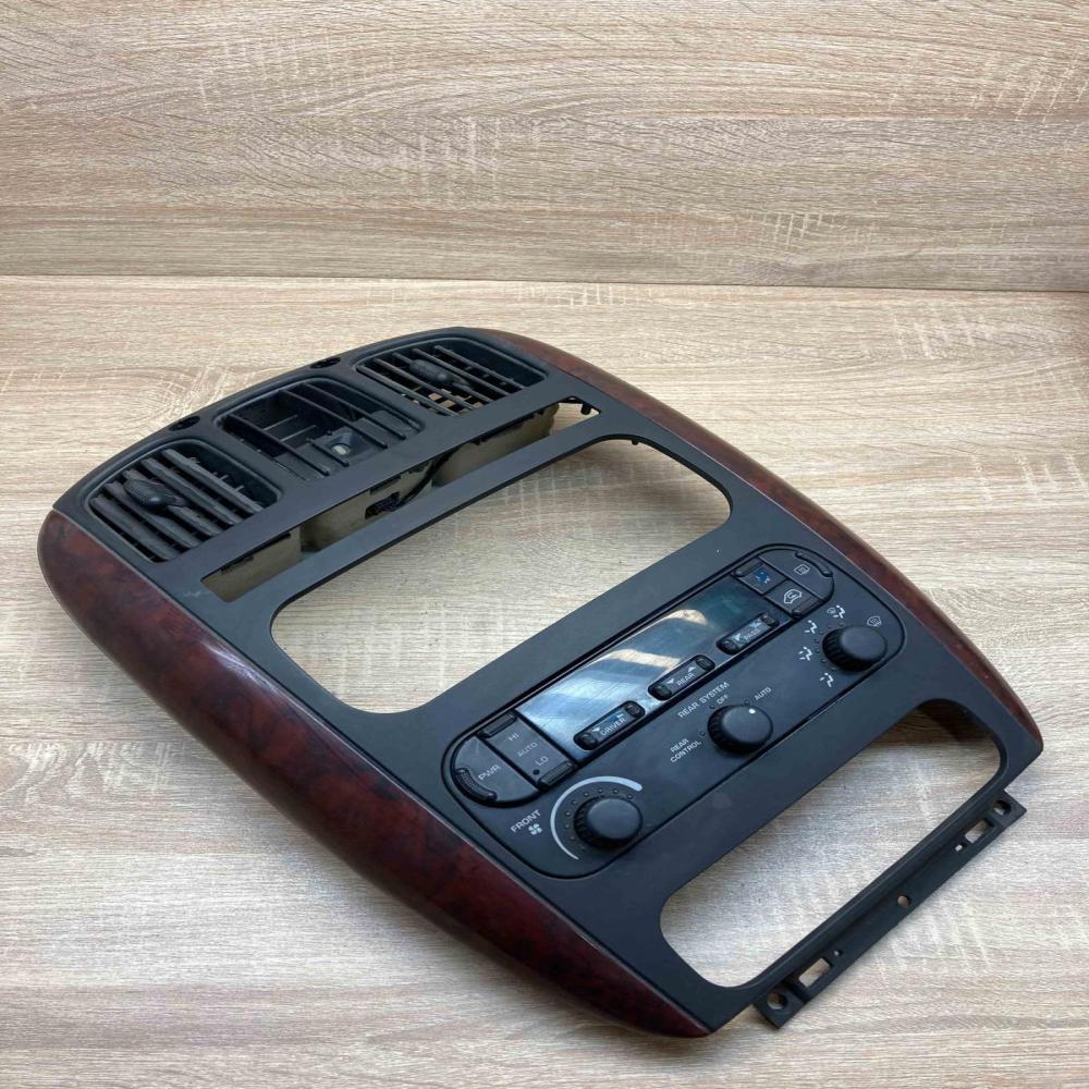 09379999   Climate control unit Chrysler Grand Voyager IV