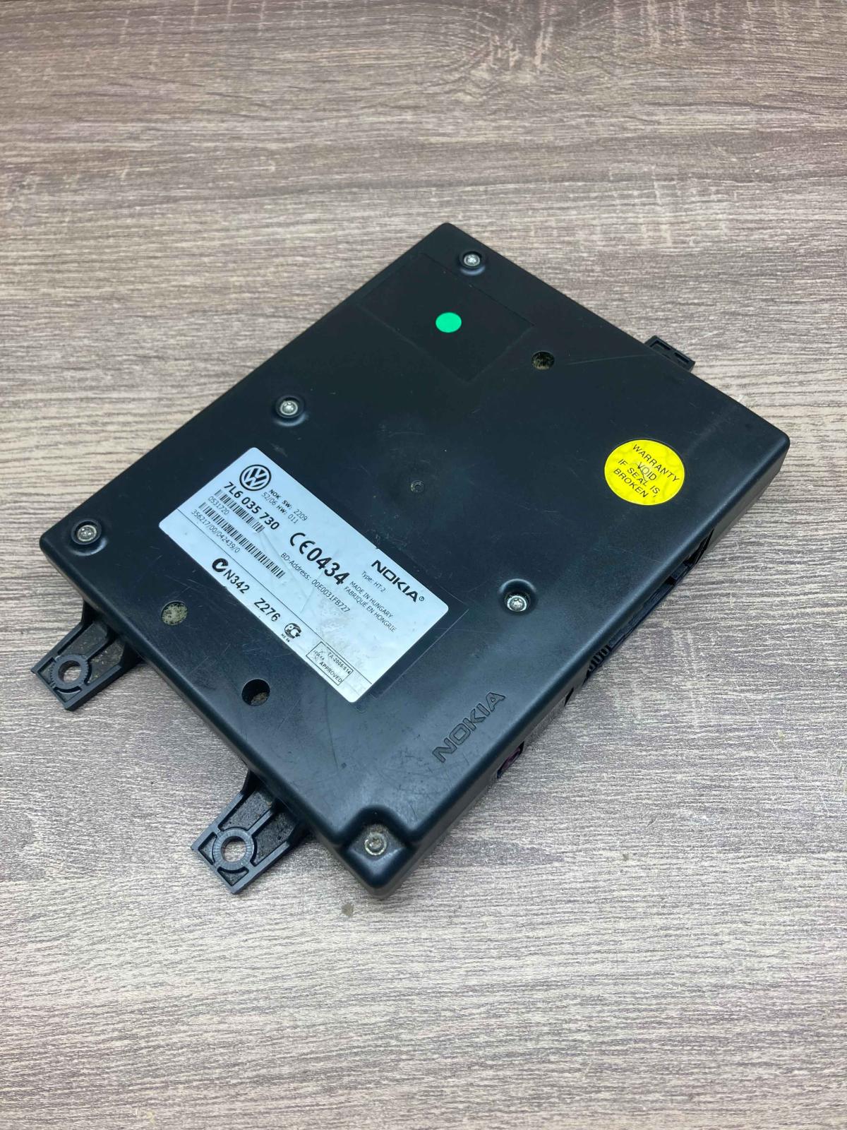 7L6035730   Bluetooth control unit module Volkswagen PASSAT B6