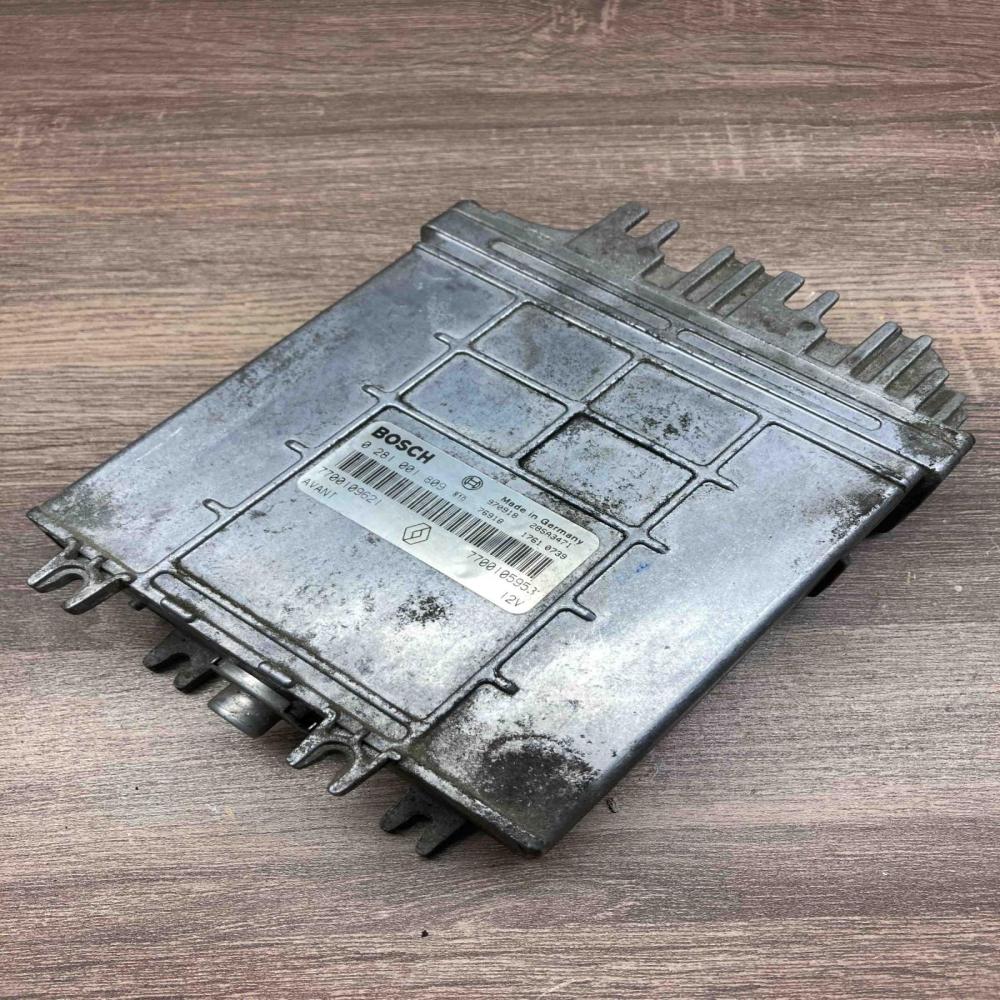 0281001809 7700105953  Engine control unit/module ECU Renault Scenic I