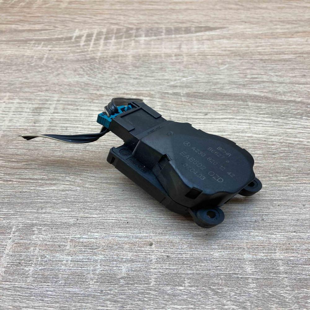 A2308201242  Used Air flap motor/actuator Mercedes-Benz E W211
