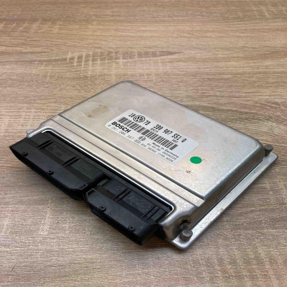 3B0907551Q 0261206387 107B Engine control unit/module ECU Audi A6 S6 C5 4B