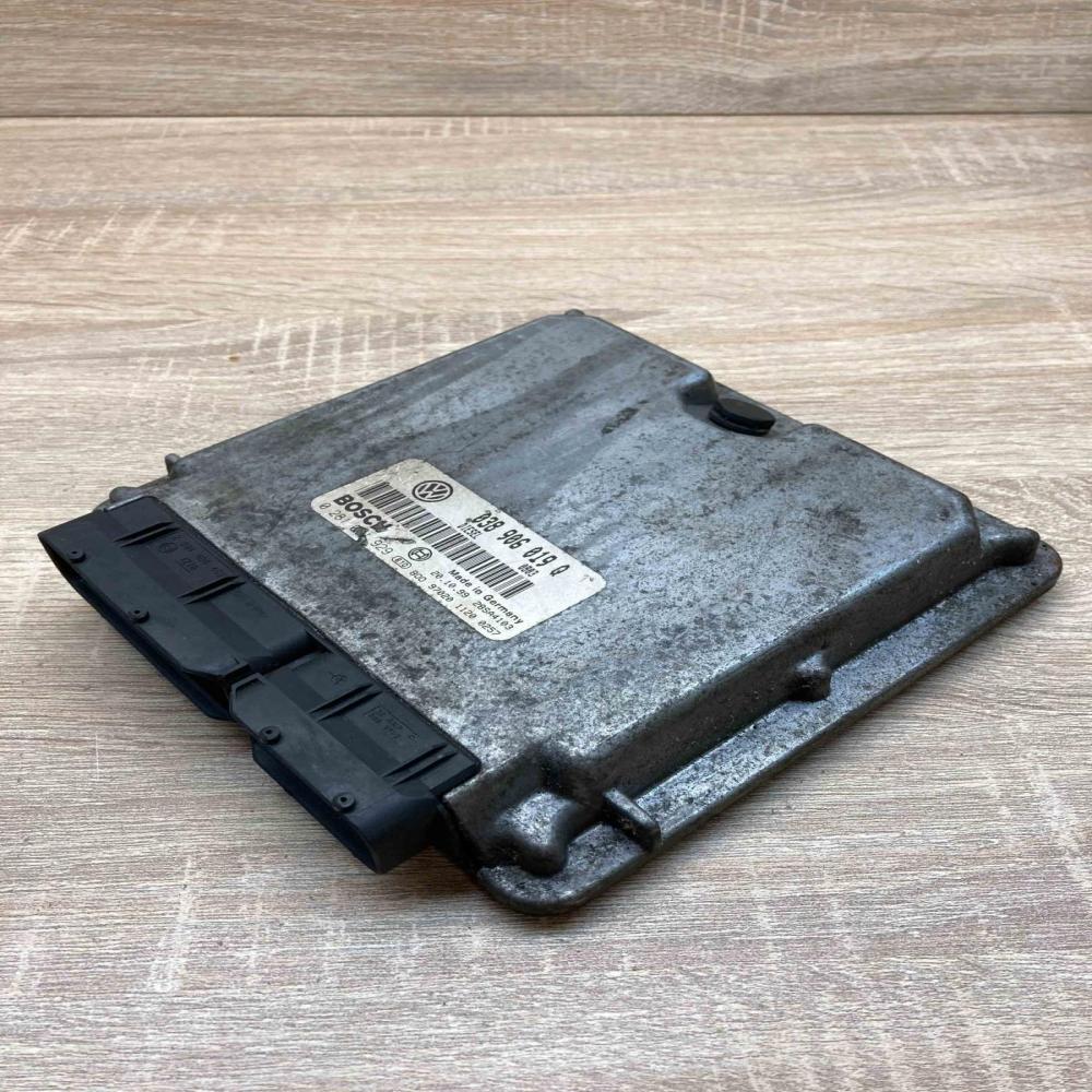 038906019Q 0281001929  Engine control unit/module ECU Volkswagen Sharan