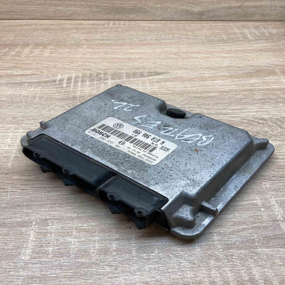 06A906018N 0261204935  Engine control unit/module ECU Volkswagen New Beetle