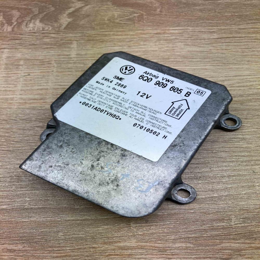 6Q0909605B 5WK2805  Airbag control unit/module Volkswagen PASSAT B5