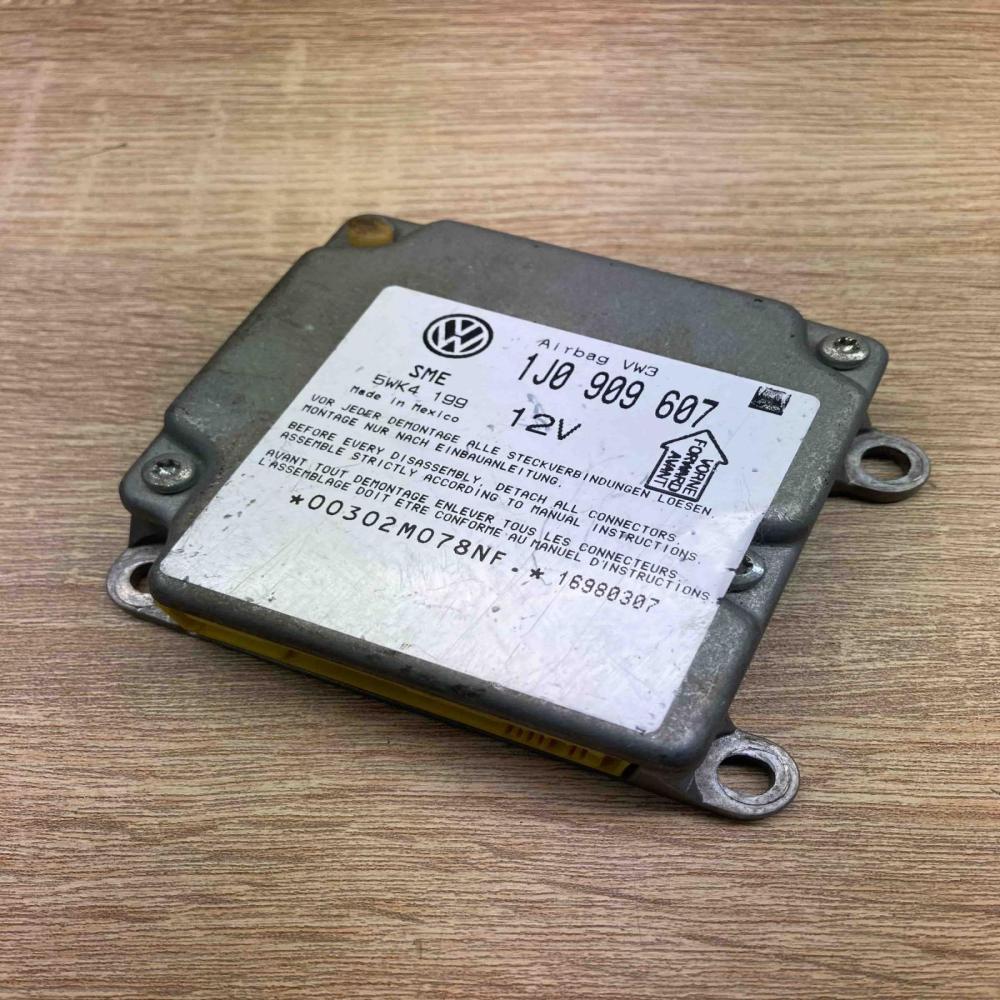 1J0909607 5WK199  Airbag control unit/module Volkswagen PASSAT B5