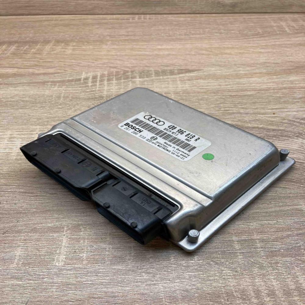 4B0906018R 0261206539  Engine control unit/module ECU Audi A4 S4 B5 8D