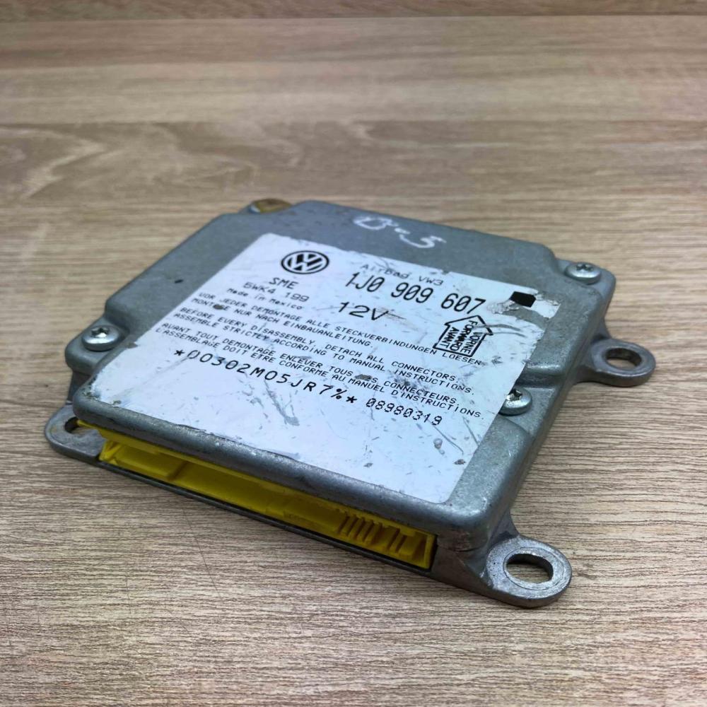 1J0909607 5WK4199  Airbag control unit/module Volkswagen PASSAT B5