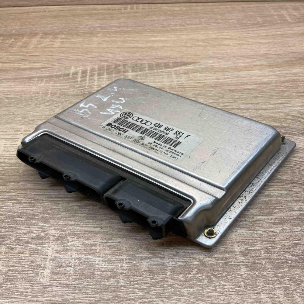 4D0907551F 0261204687  Engine control unit/module ECU Volkswagen PASSAT B5