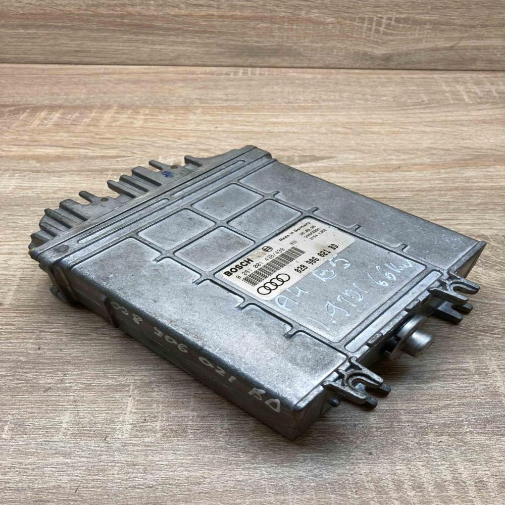 028906021BD 0281001438  Engine control unit/module ECU Audi A4 S4 B5 8D