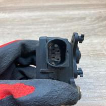 8D1820511B   Air flap motor/actuator Volkswagen PASSAT B5.5