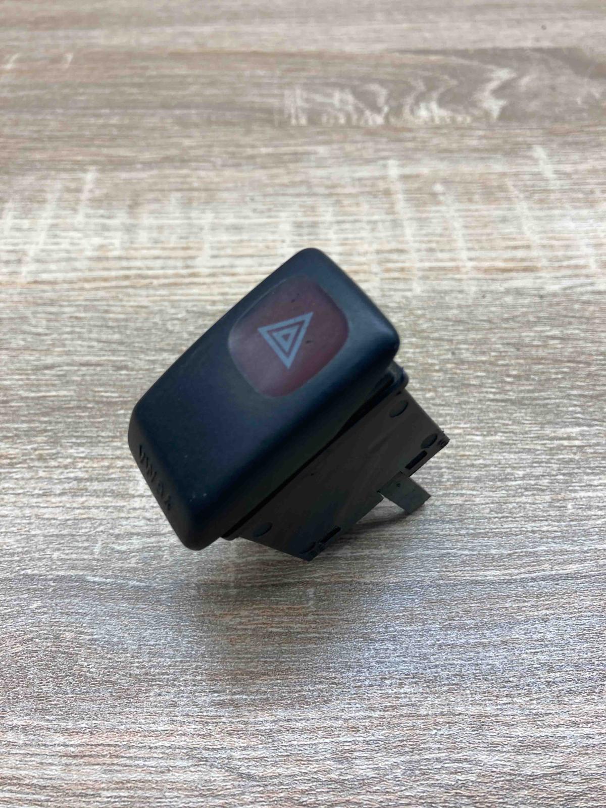 191953235   Hazard light switch Volkswagen Golf II