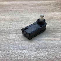 1J0941295A 0307853304  Headlight level adjustment motor Volkswagen Transporter -