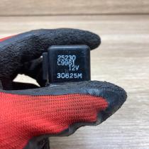 25230 C9961 30625M  Other relay Nissan Terrano
