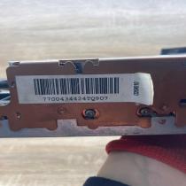 7700434424   Radio/CD/DVD/GPS head unit Renault Scenic I