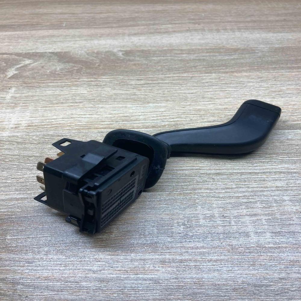 90221174 90181846  Indicator stalk Opel Omega B1