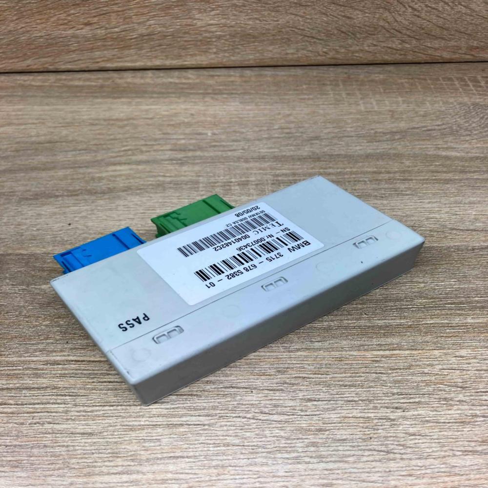 6785382   Air suspension control unit module (rear) BMW X5 E70