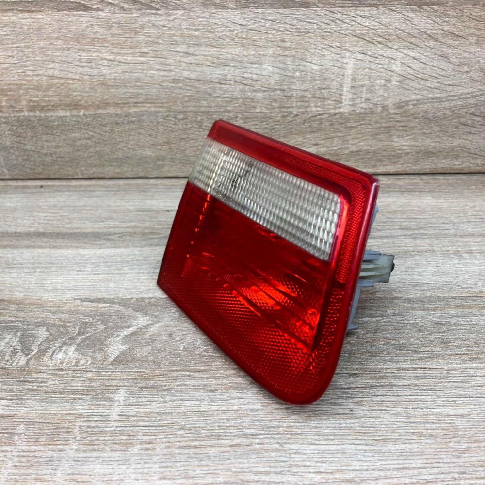 8368759   Tailgate rear/tail lights BMW 3 E46