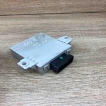 150696   Window wiper relay Toyota Avensis T250