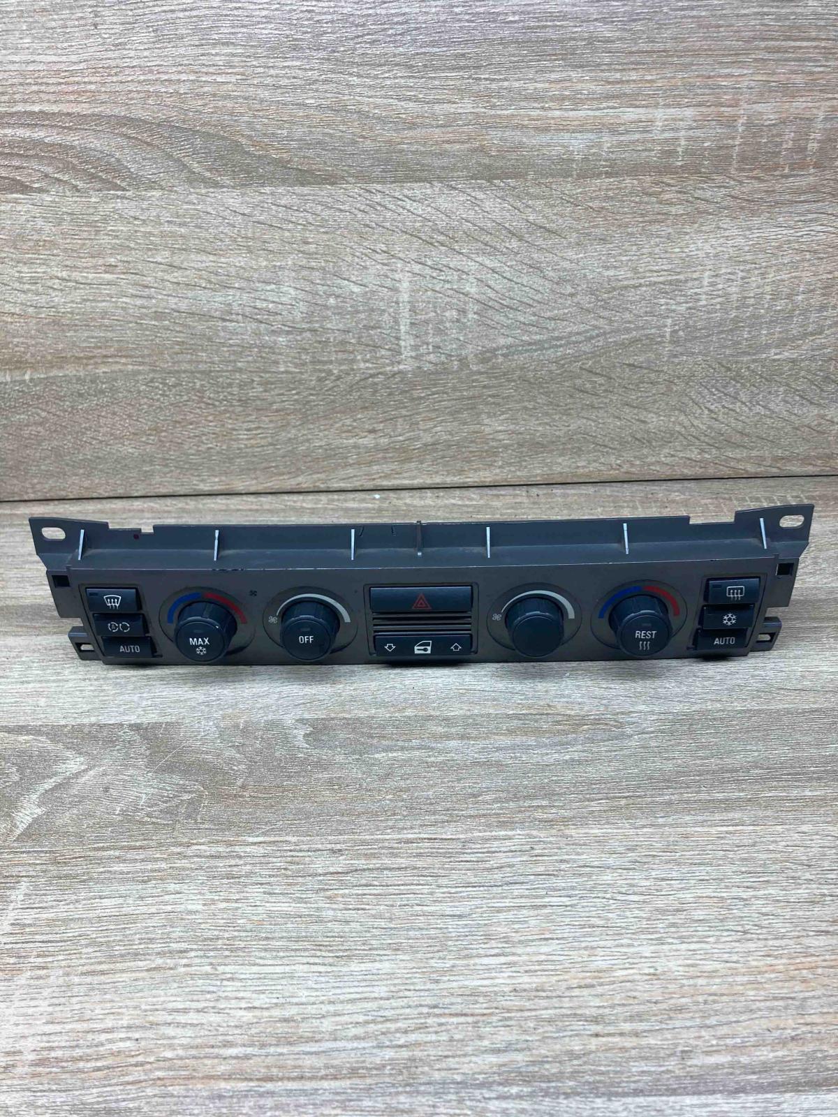 6923382   Climate control unit BMW 7 E65 E66