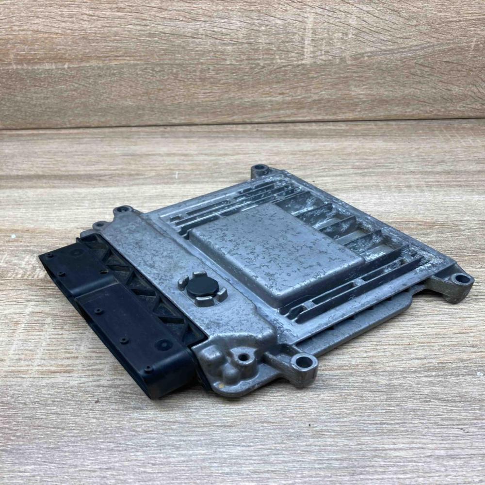 39110 2B520 261201202  Engine control unit/module ECU KIA Ceed