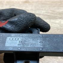 4M0907247 33542501  Keyless system antenna Audi A4 S4 B9