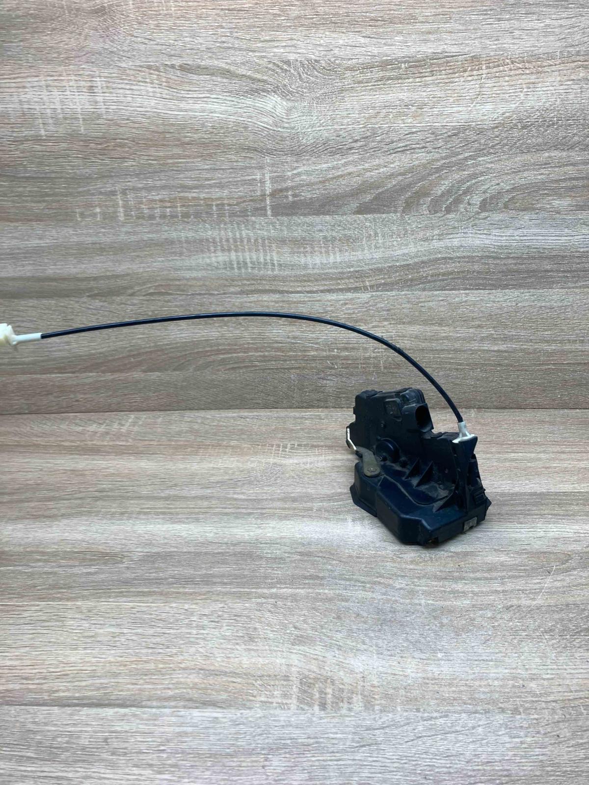 E46 Rear Door Lock   Rear door lock BMW 3 E46
