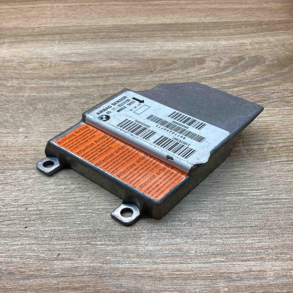 8374799   Airbag control unit/module BMW 5 E39