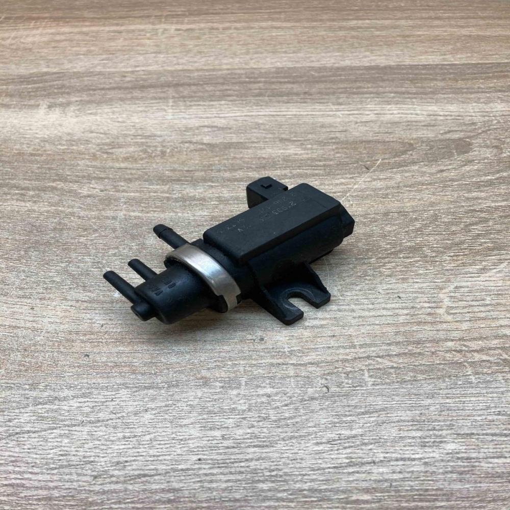 2246175   Turbo solenoid valve BMW 5 E39