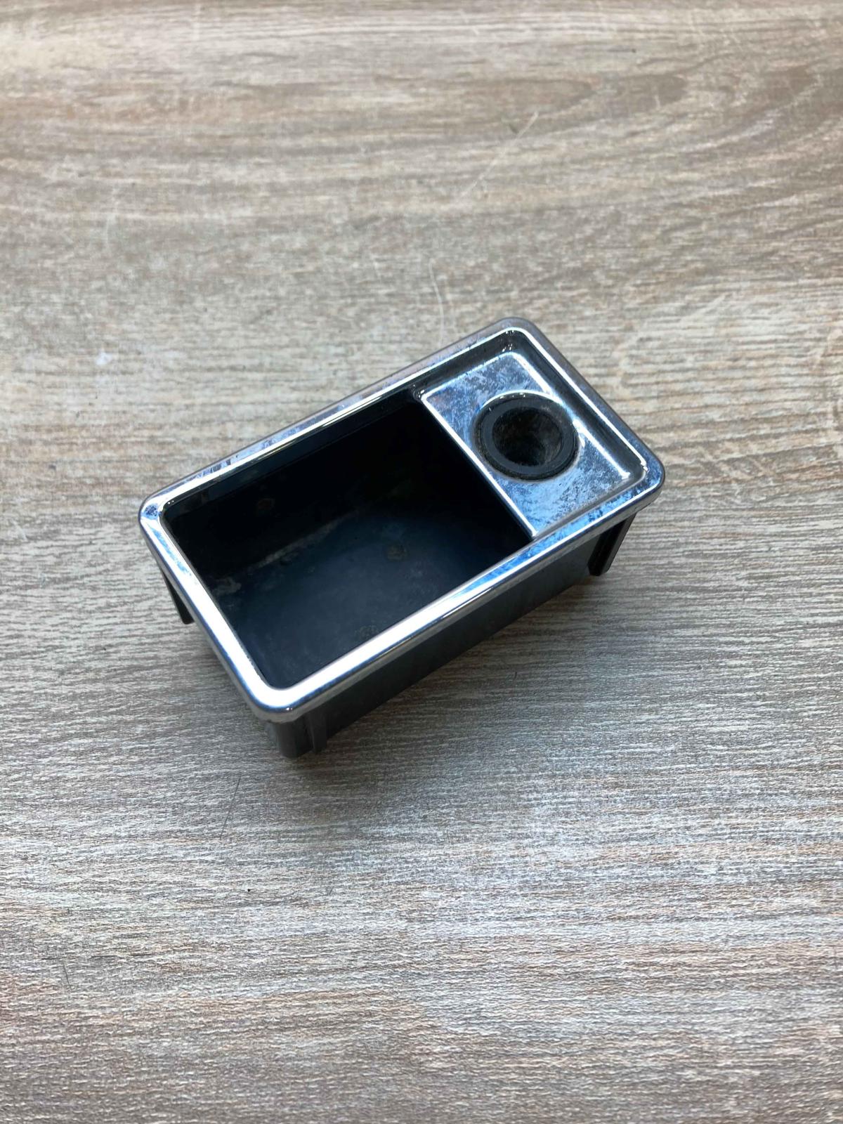 8184516   Car ashtray BMW 5 E39