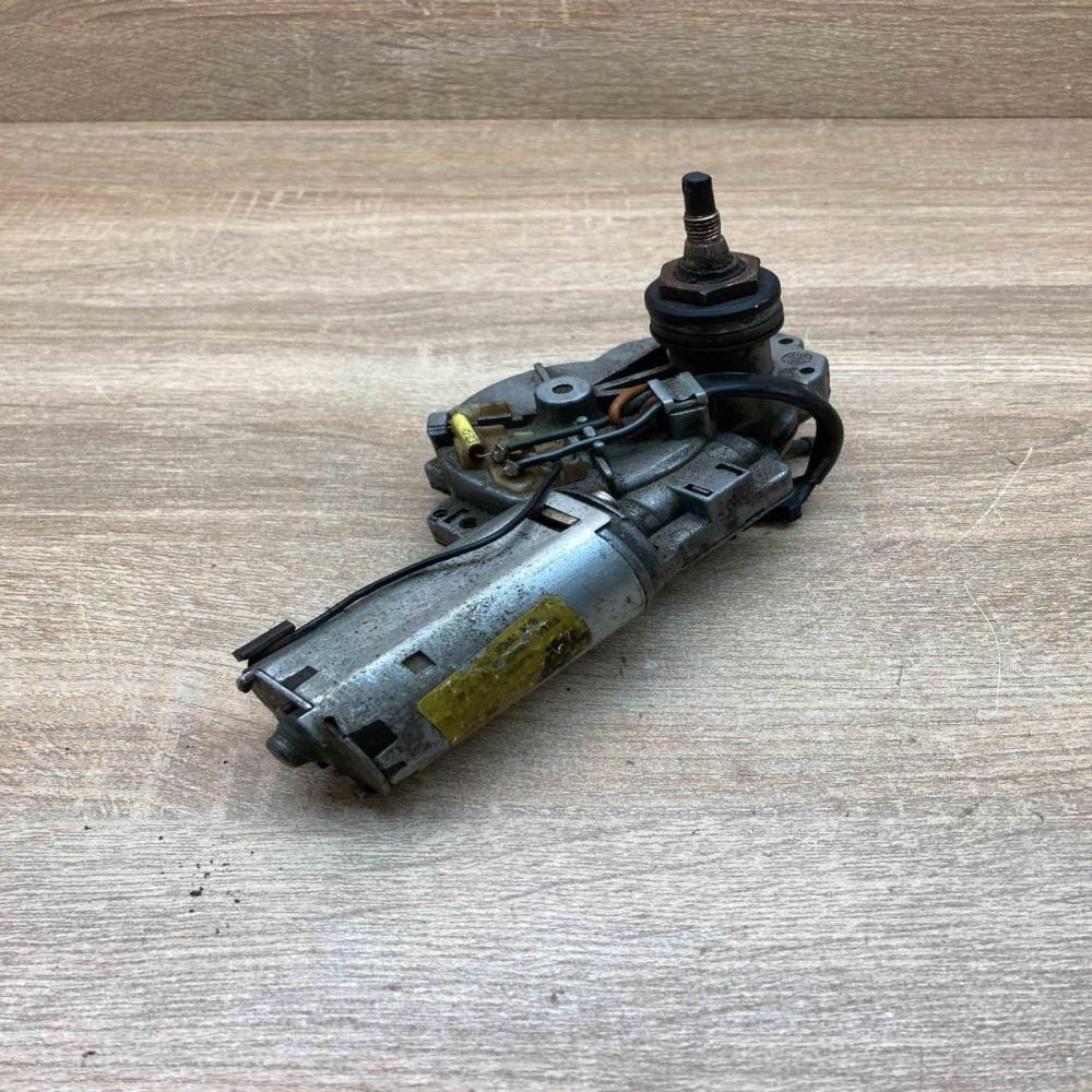 1H6955717A   Rear window wiper motor Volkswagen Golf III