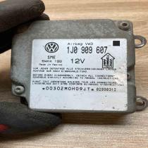 1J0909607 5WK4199  Airbag control unit/module Volkswagen PASSAT B5
