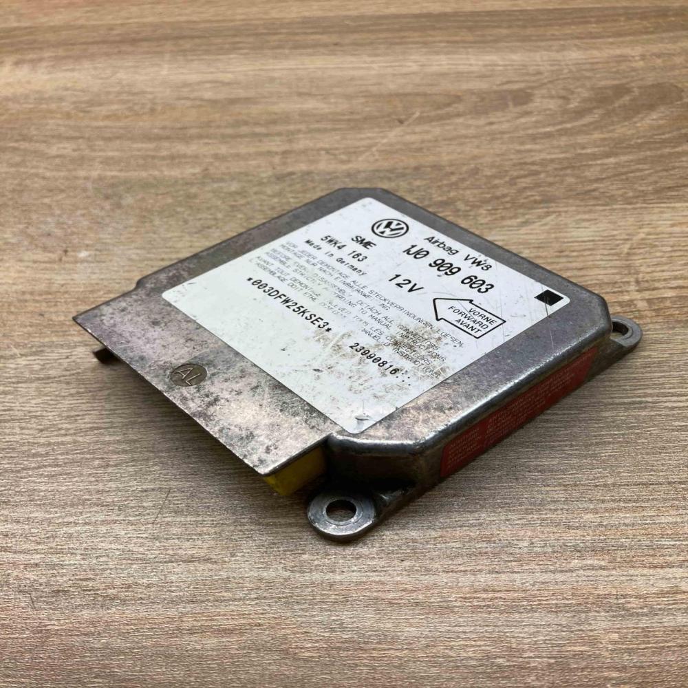1J0909603 5WK4163  Airbag control unit/module Volkswagen Golf III
