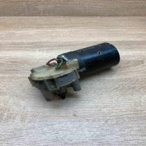 191955113 0390246135  Wiper motor Volkswagen Golf III