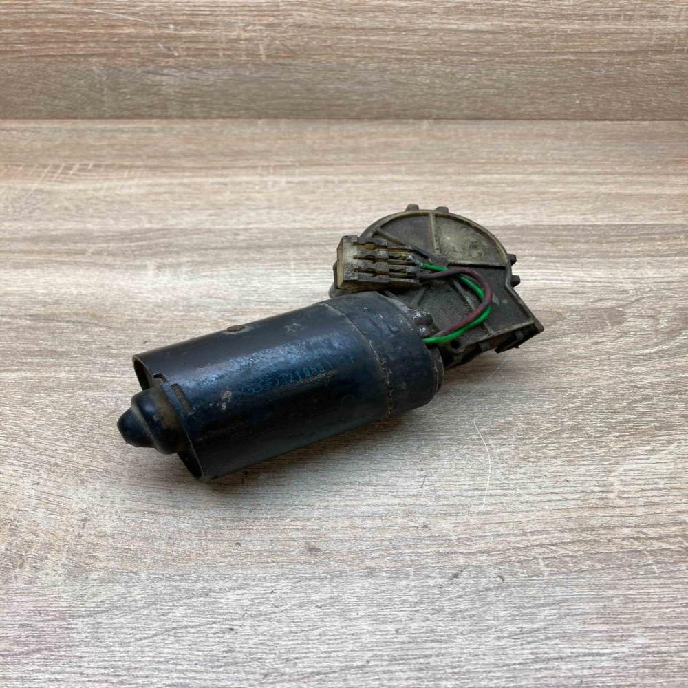 321955113F   Wiper motor Volkswagen PASSAT B2