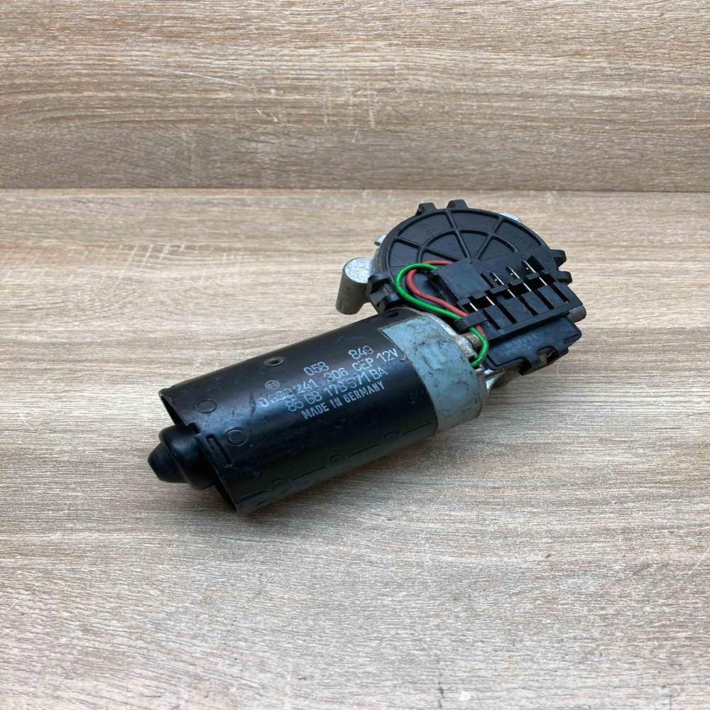 85GB17B571BA 0390241306  Wiper motor Ford Fiesta
