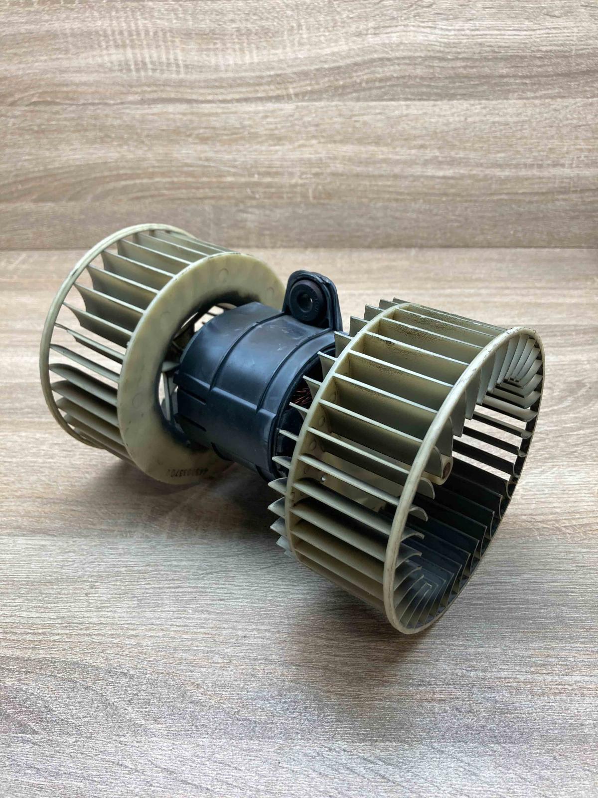 8385558 0765017212  Heater fan/blower BMW X5 E53