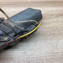 91AB 14A389 C   Front door window regulator motor Ford Focus
