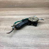 MB517948 AY062100 4770  Front door window regulator motor Mitsubishi Eclipse