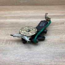 MB517948 AY062100 4770  Front door window regulator motor Mitsubishi Eclipse