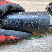 0390246136   Wiper motor Audi 80 90 B3