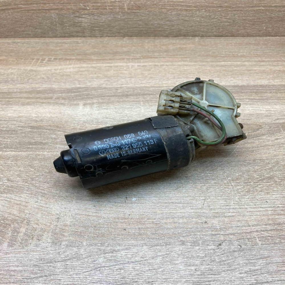 321955113F 0390246117  Wiper motor Volkswagen PASSAT B2