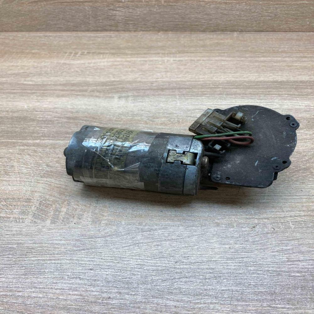 321955113G   Wiper motor Volkswagen PASSAT B2