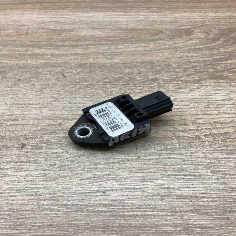Yaris Crash sensor   Airbag deployment crash/impact sensor Toyota Yaris