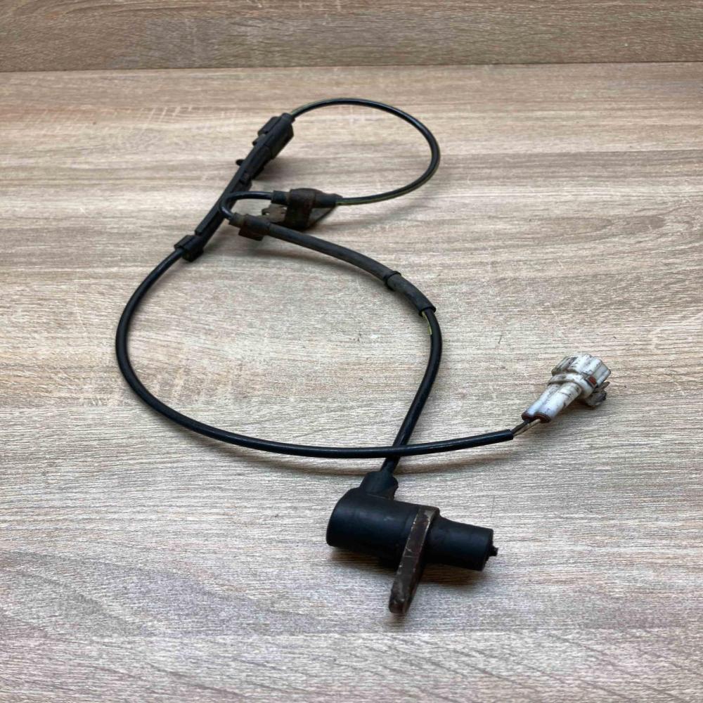 0265006677 89542 02040  ABS brake wheel speed sensor Toyota Avensis T250