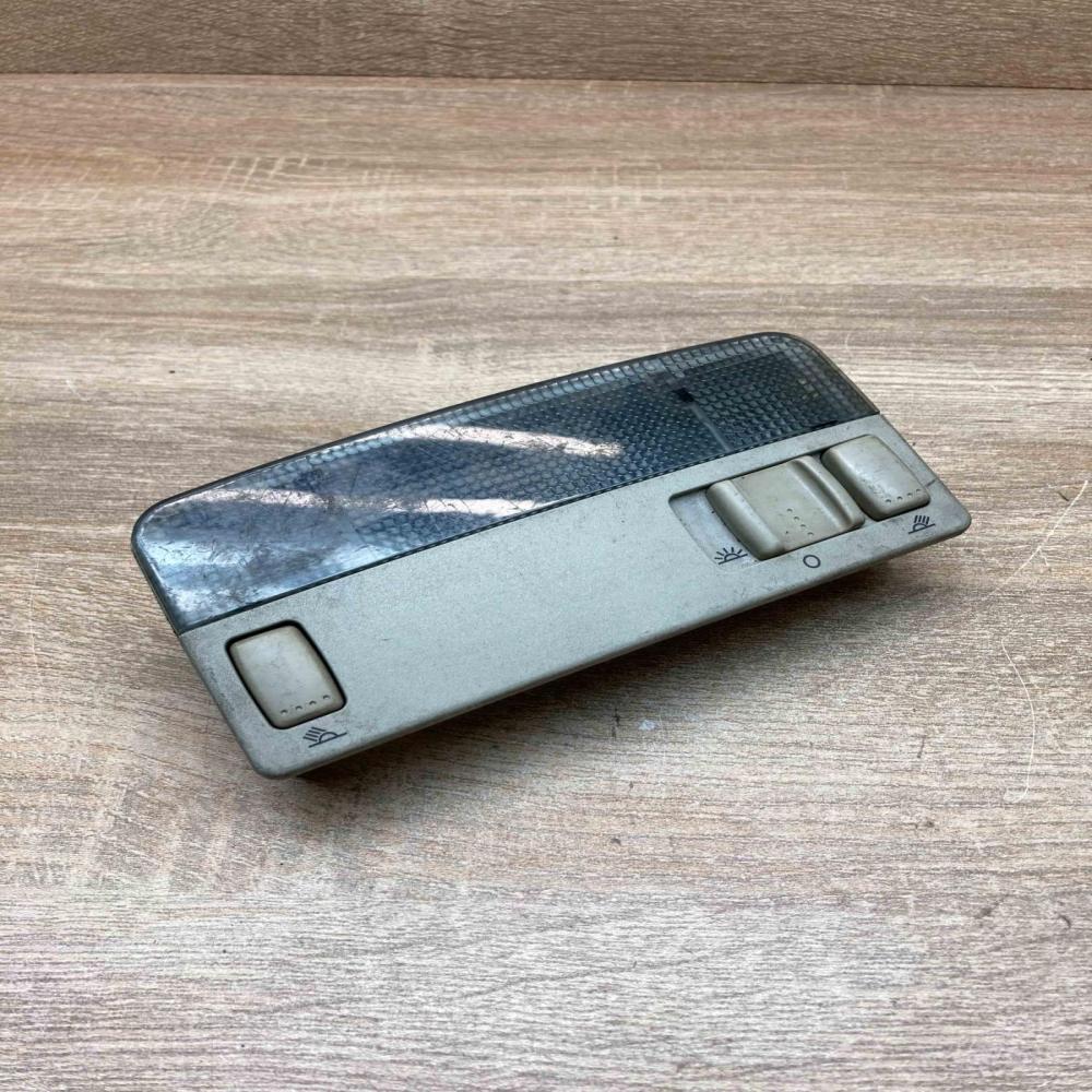 3B0947105B   Front seat light Volkswagen Golf IV