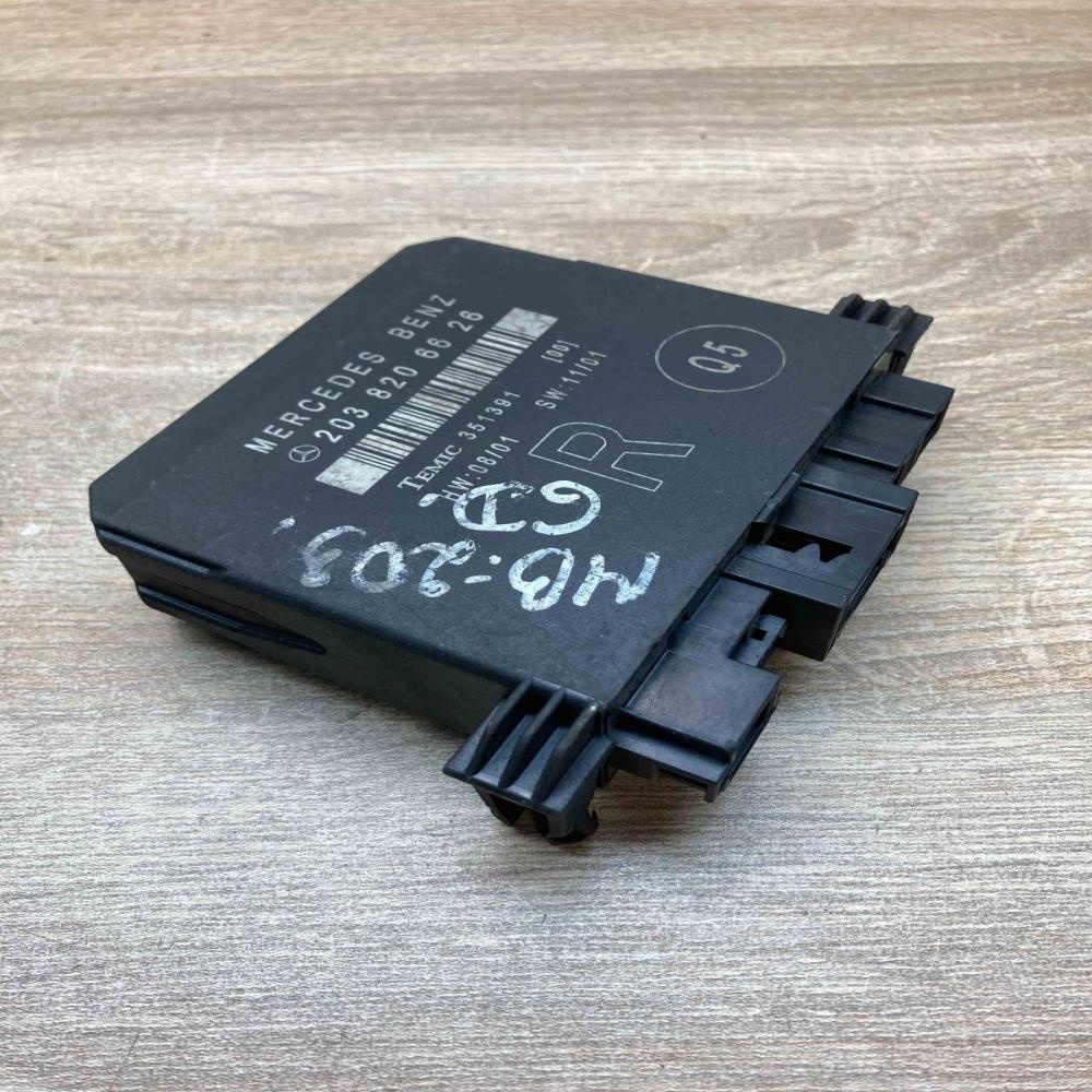 2038206626 351391 Main RH Door control unit/module Mercedes-Benz C W203