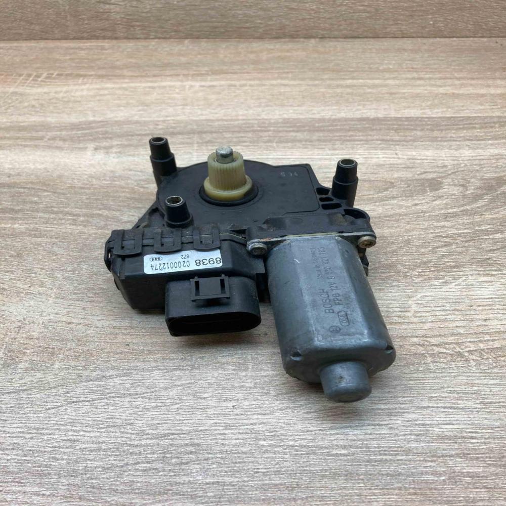0130821785 0200012274  Front door window regulator motor Audi A6 S6 C5 4B