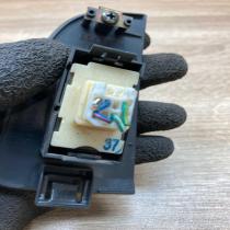 74232 05160   Electric window control switch Toyota Avensis T250