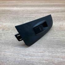 74232 05160   Electric window control switch Toyota Avensis T250