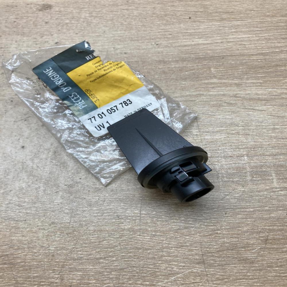 7701057783 PY21W  Tail light bulb cover holder Renault Scenic II -  Grand scenic